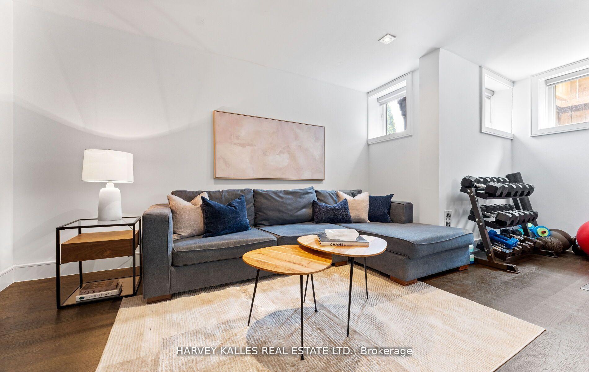 31 Kilbarry Road, Toronto