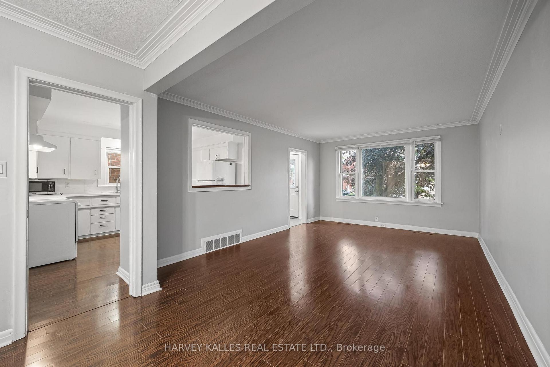 128 Bogert Avenue Main, Toronto Unit: Main