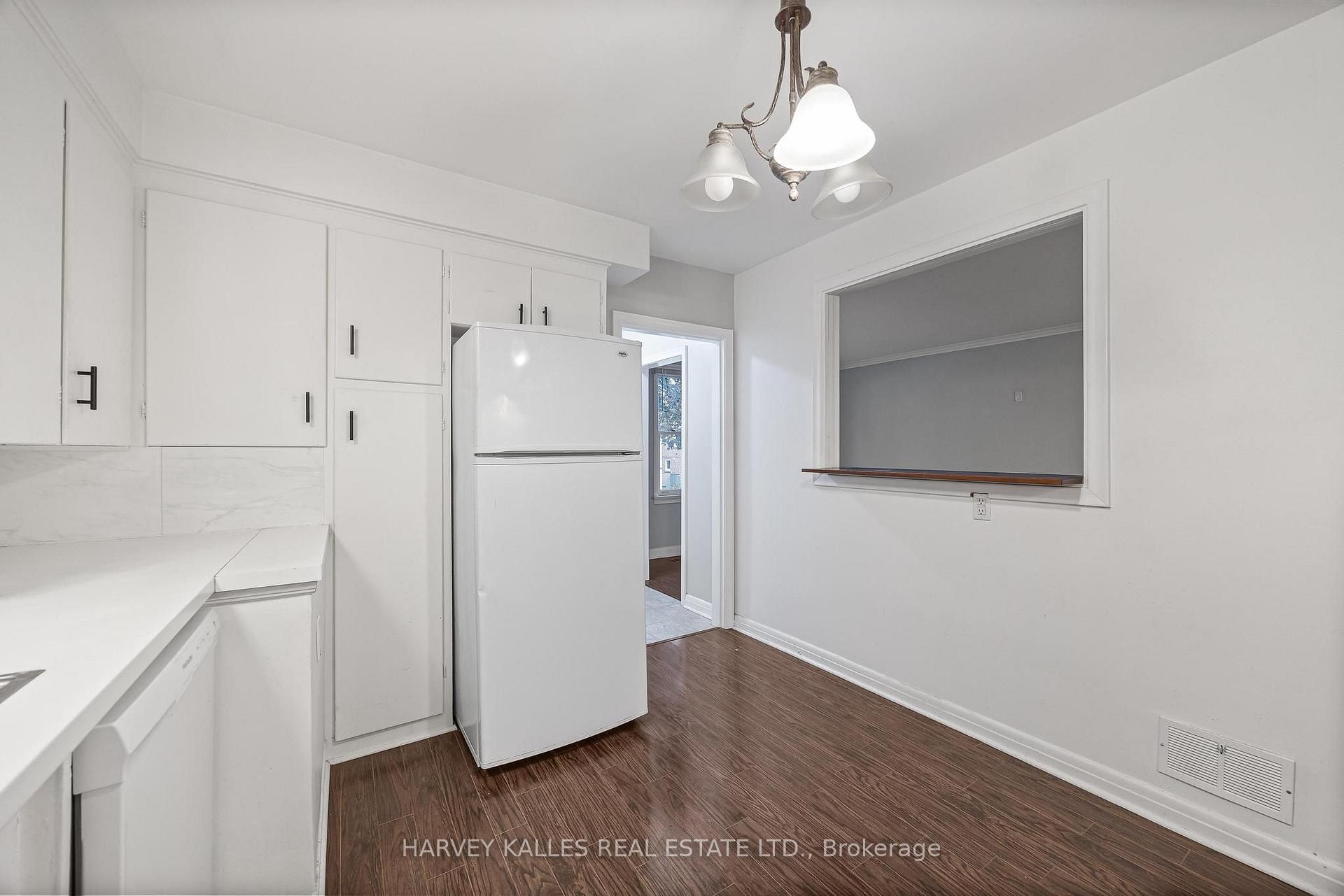 128 Bogert Avenue Main, Toronto Unit: Main