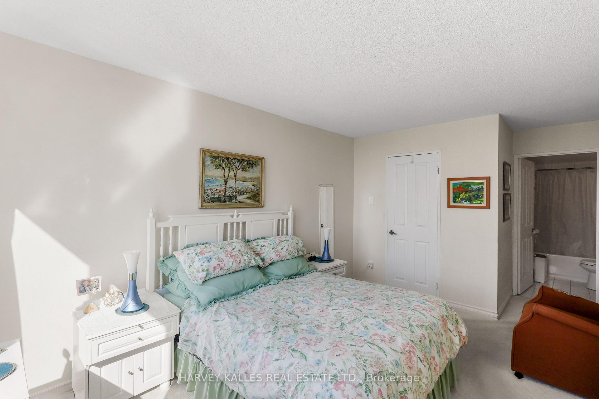 1121 Steeles Avenue W 605, Toronto Unit: 605