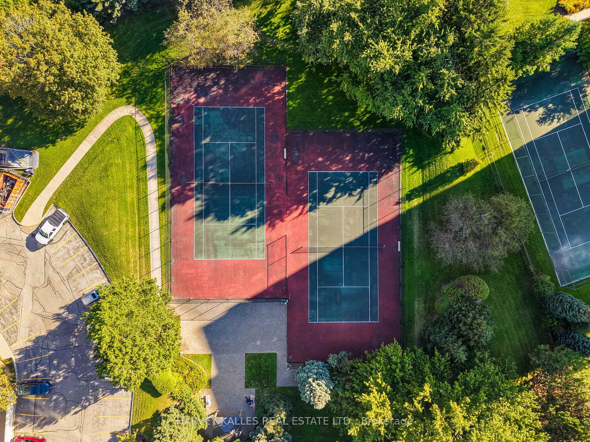 1121 Steeles Avenue W 605, Toronto Unit: 605