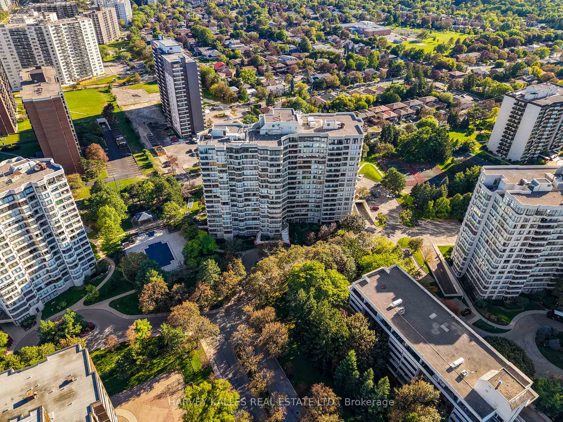 1121 Steeles Avenue W 605, Toronto Unit: 605