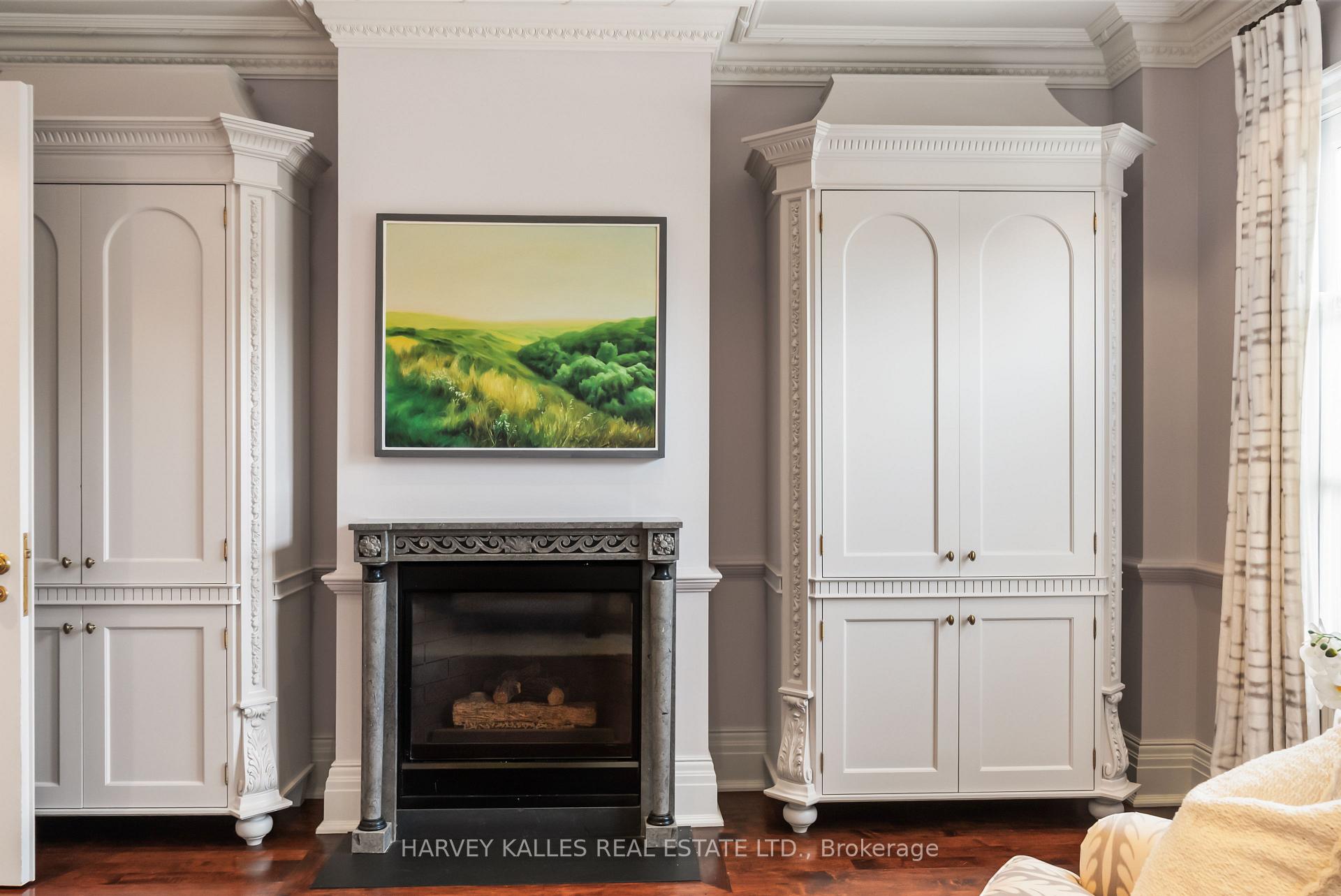 250 Forest Hill Road, Toronto