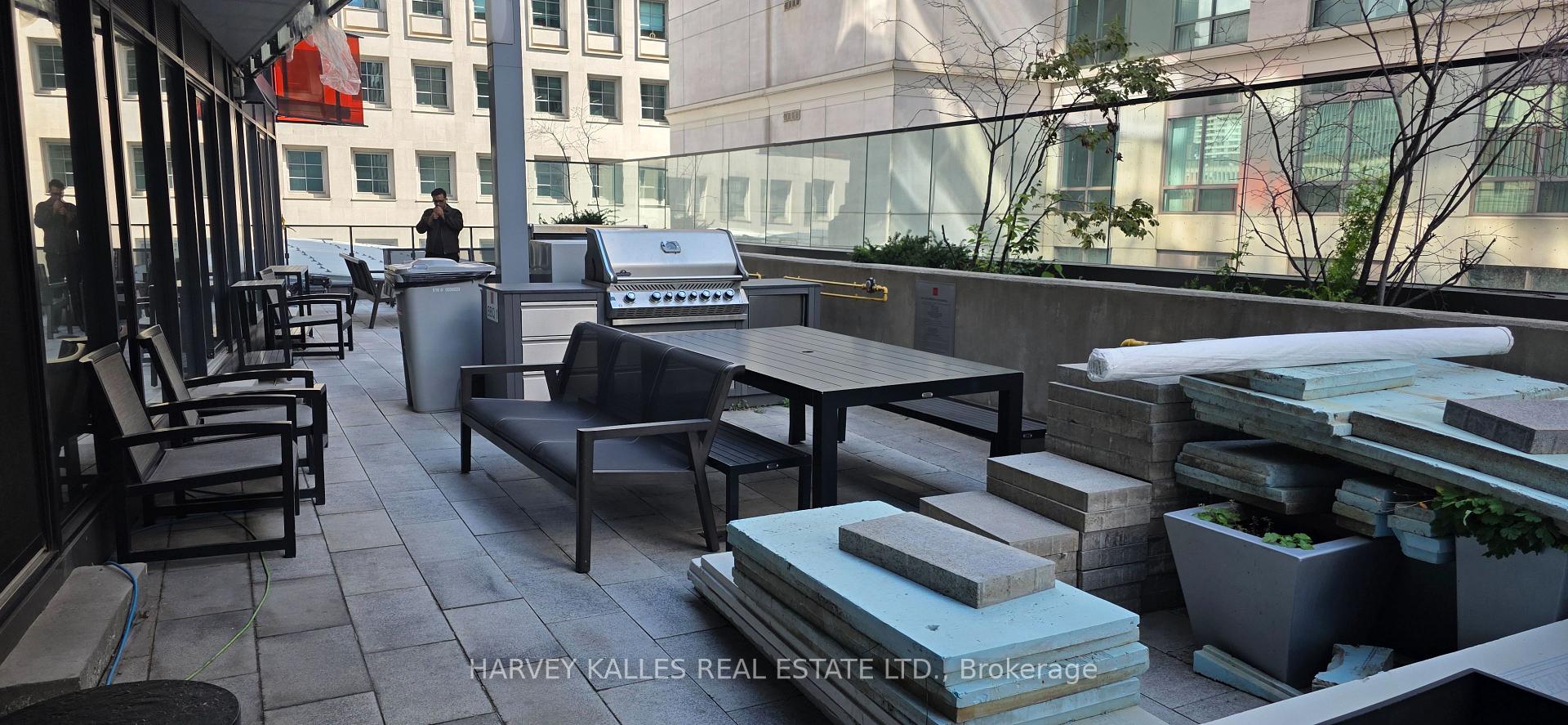 215 Queen Street W 1103, Toronto Unit: 1103