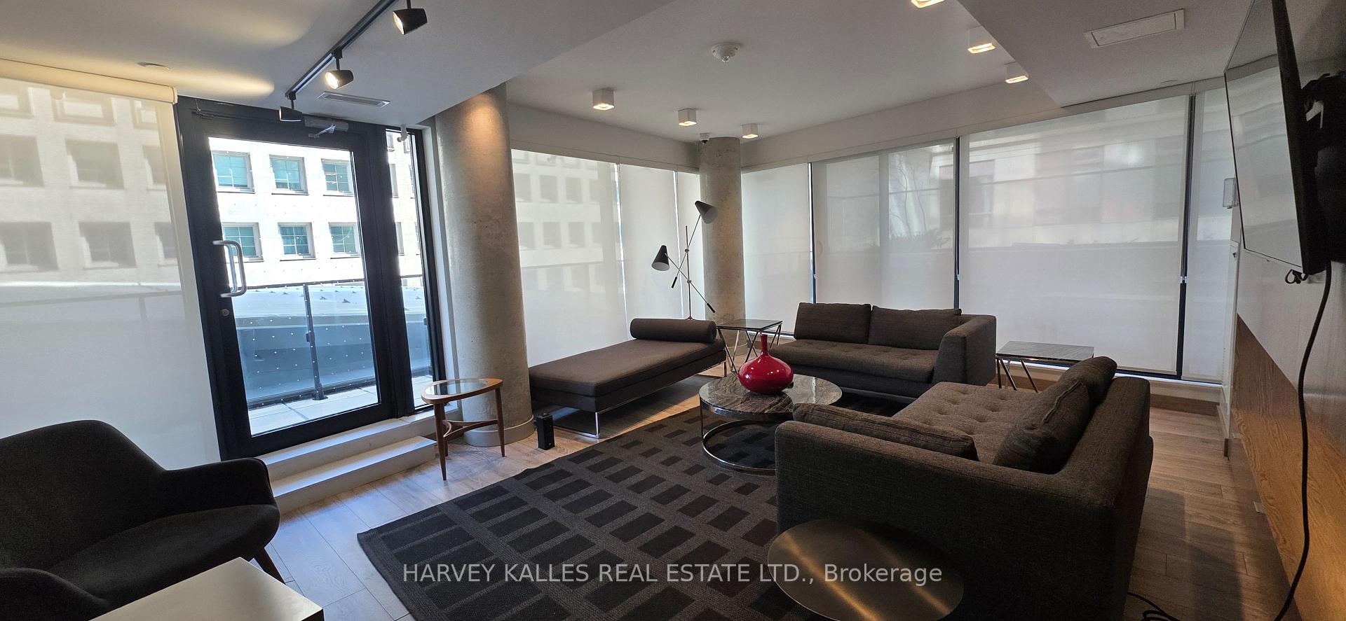 215 Queen Street W 1103, Toronto Unit: 1103
