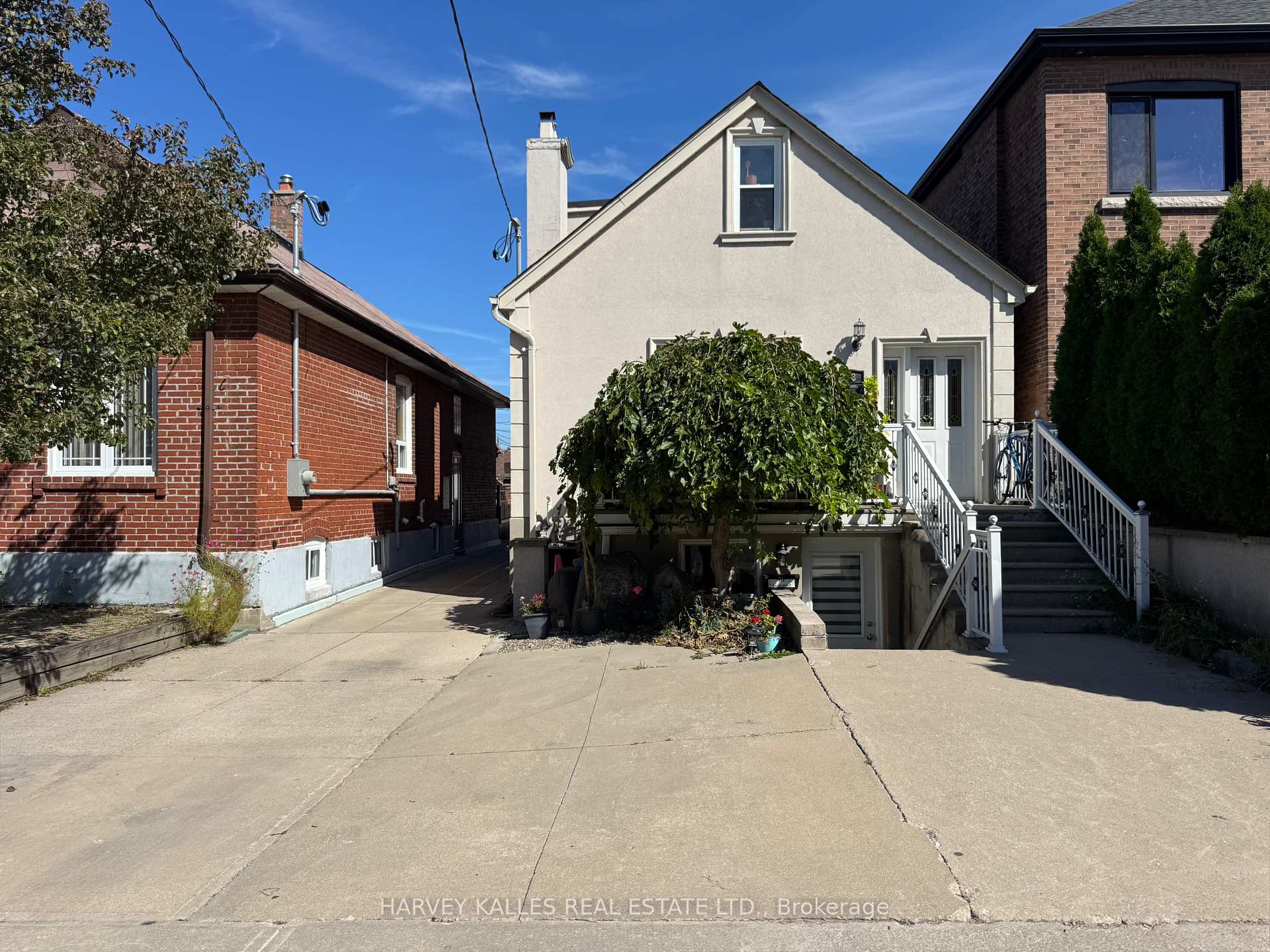 313 Glenholme Avenue, Toronto