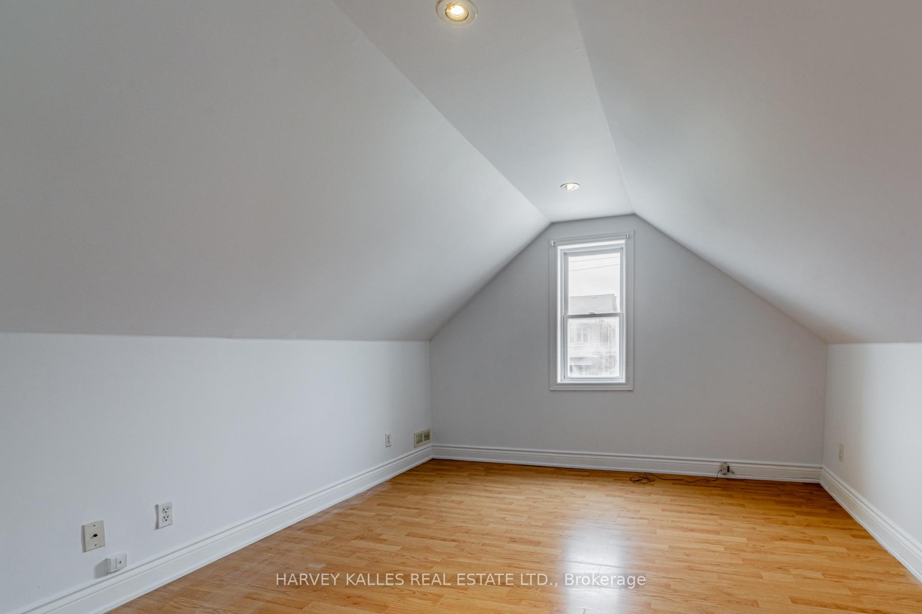 313 Glenholme Avenue, Toronto