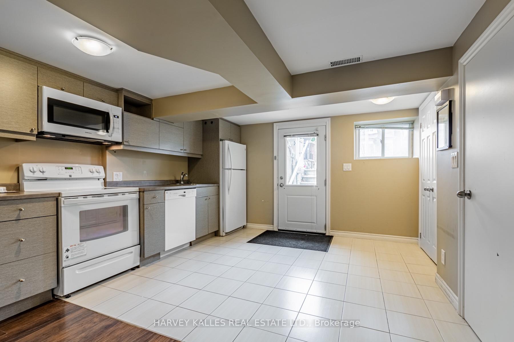 313 Glenholme Avenue, Toronto