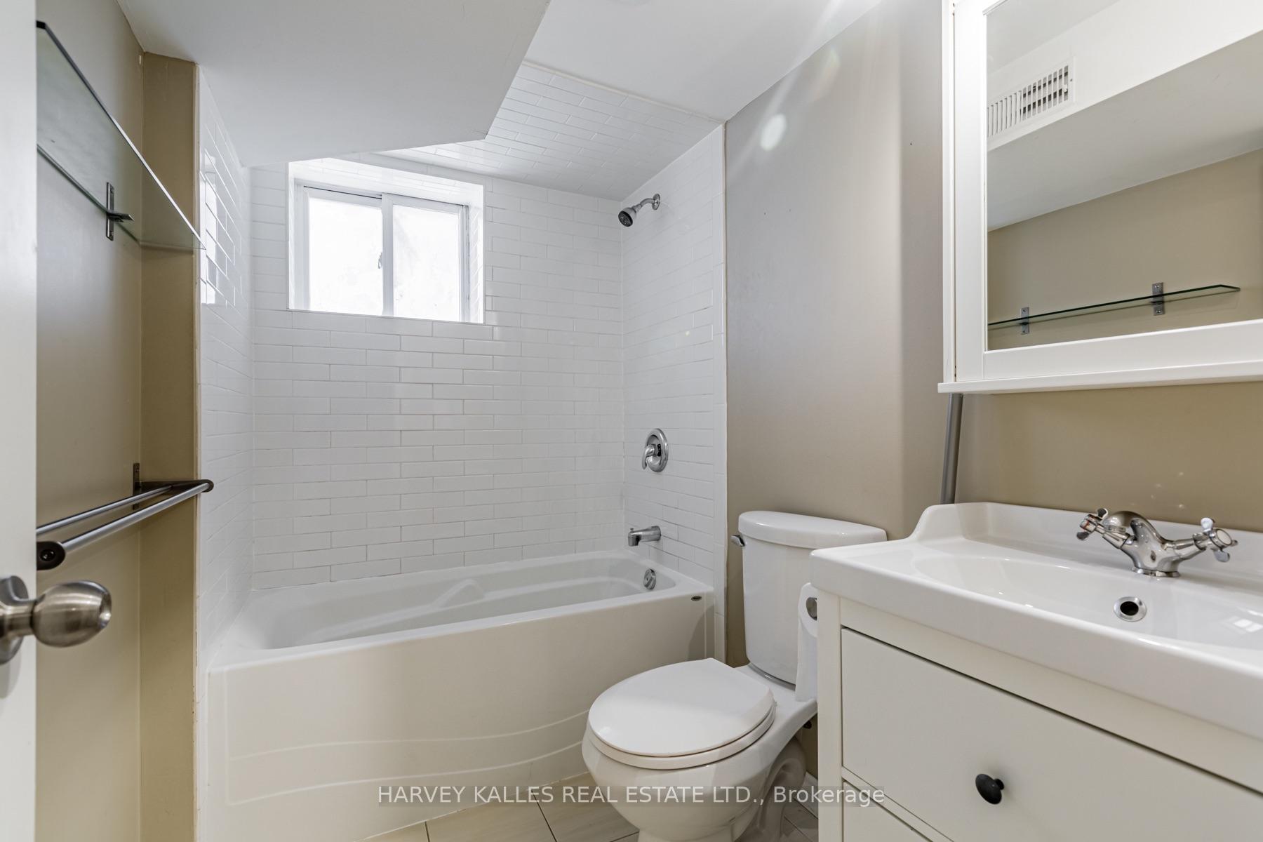 313 Glenholme Avenue, Toronto