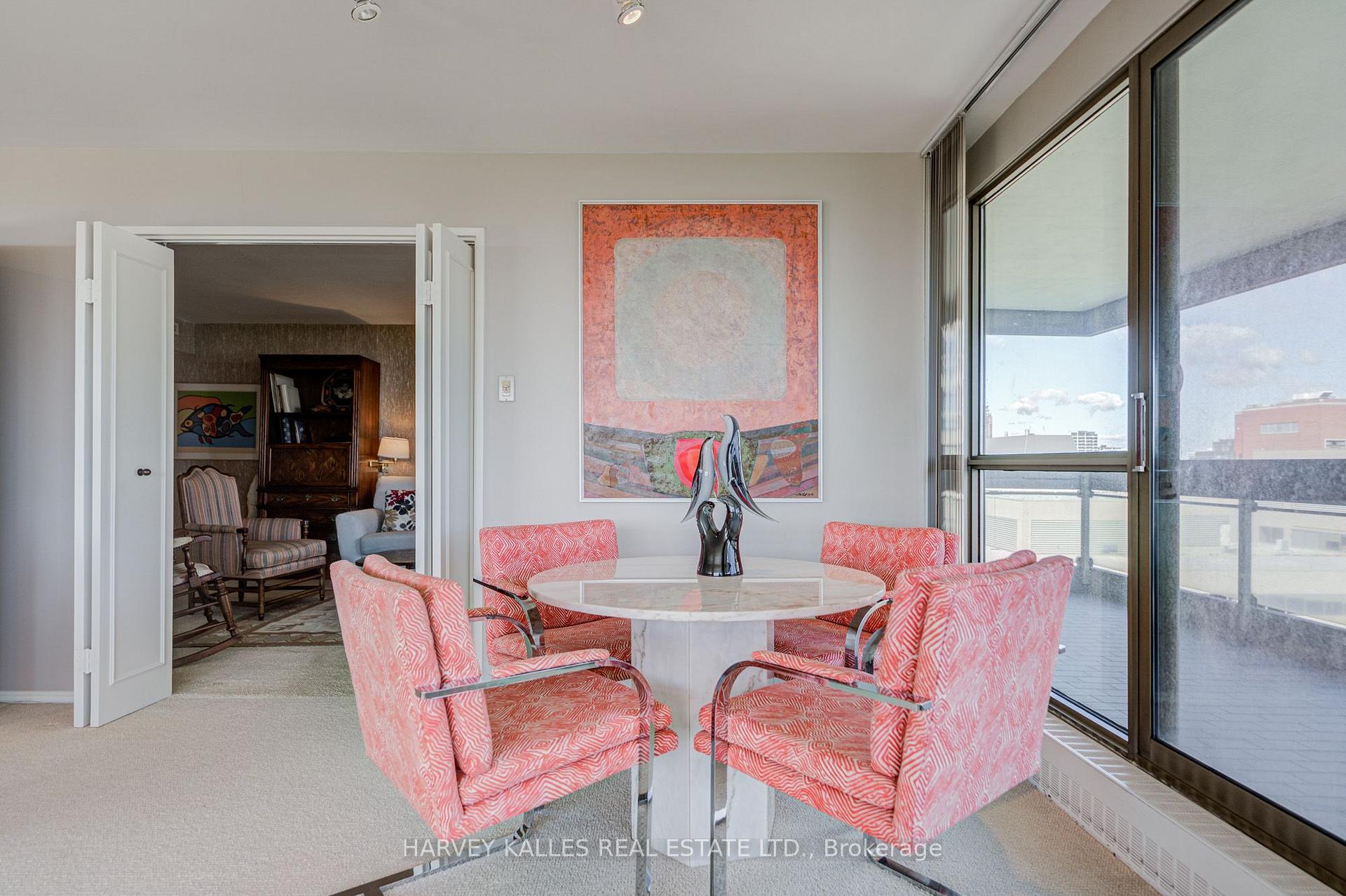 63 St. Clair Avenue W 1605, Toronto Unit: 1605