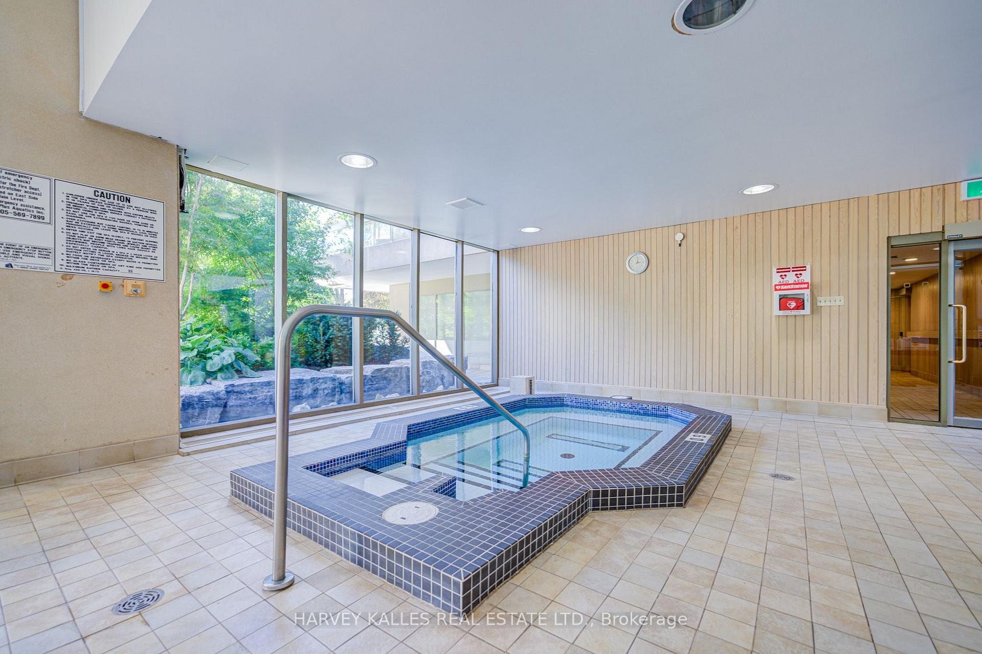 63 St. Clair Avenue W 1605, Toronto Unit: 1605