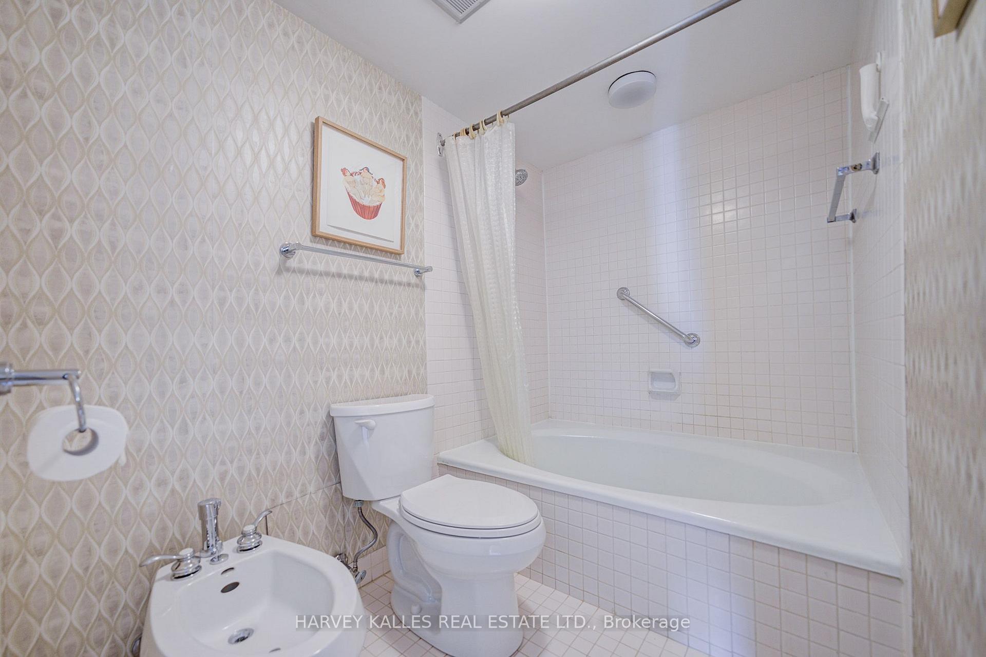 63 St. Clair Avenue W 1605, Toronto Unit: 1605
