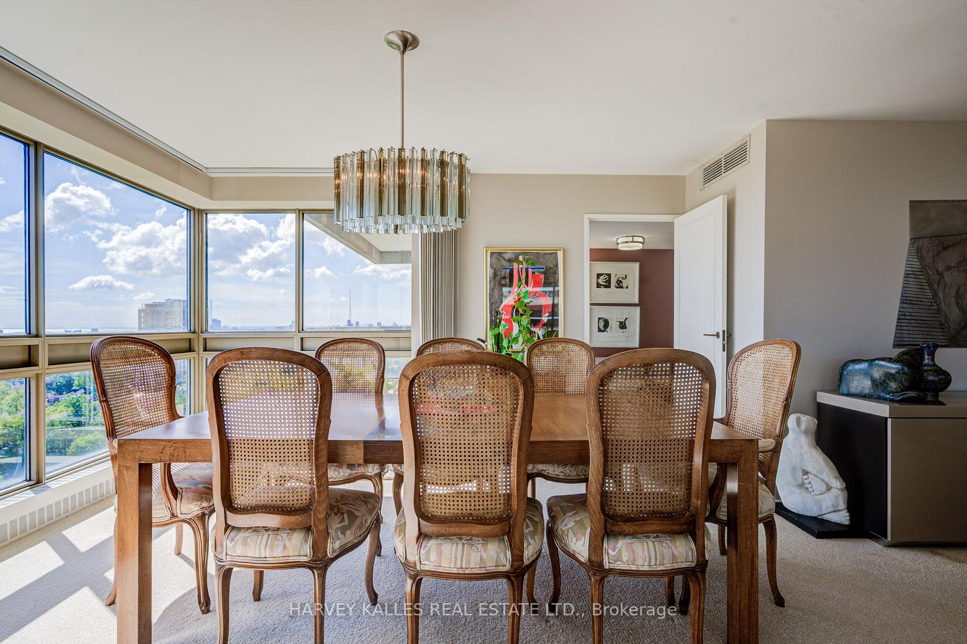 63 St. Clair Avenue W 1605, Toronto Unit: 1605