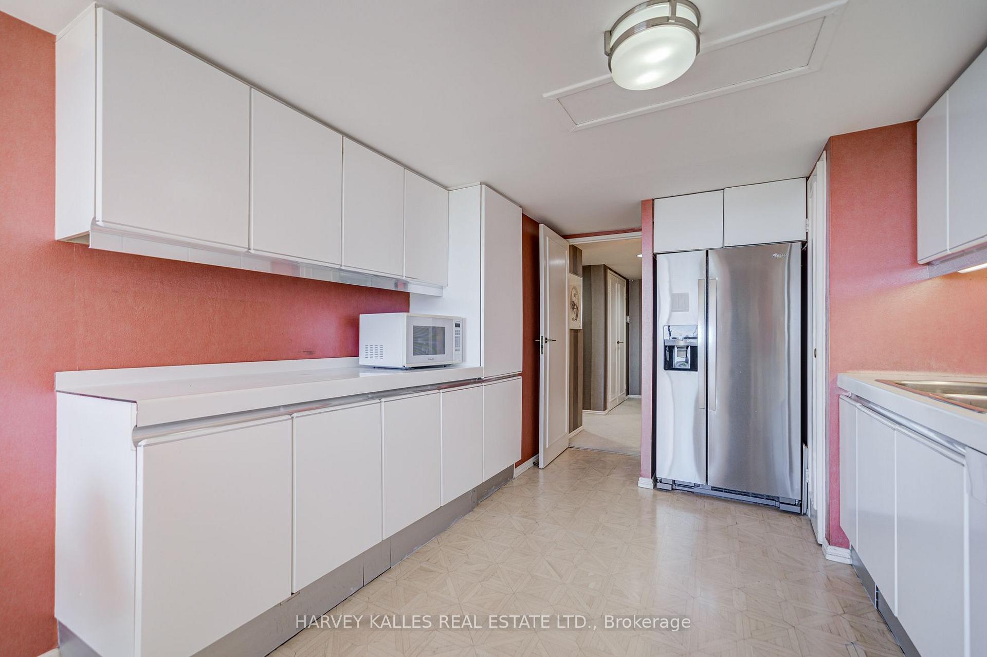 63 St. Clair Avenue W 1605, Toronto Unit: 1605
