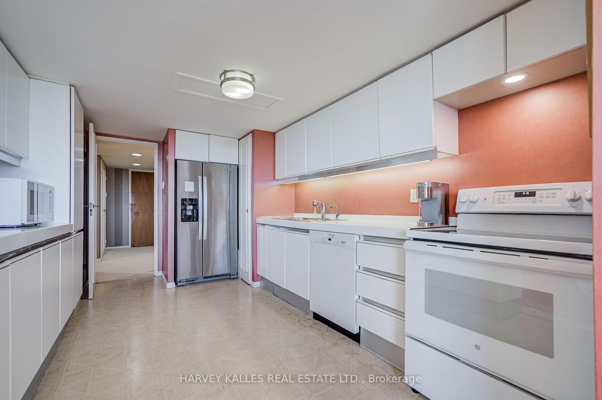 63 St. Clair Avenue W 1605, Toronto Unit: 1605