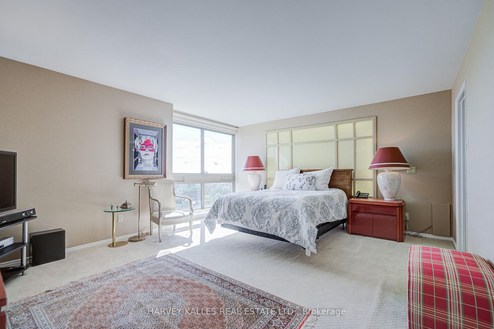63 St. Clair Avenue W 1605, Toronto Unit: 1605