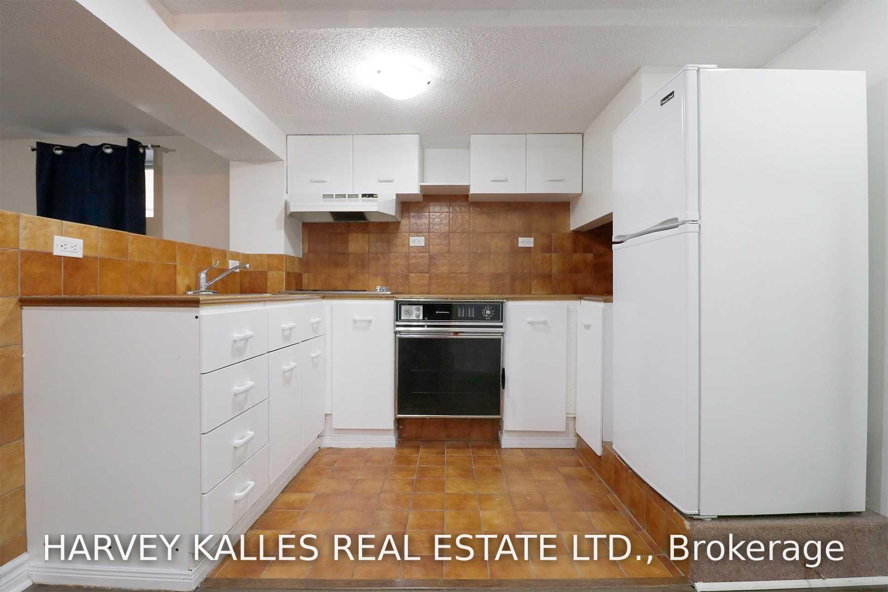 21 Braemar Avenue Lower, Toronto Unit: Lower