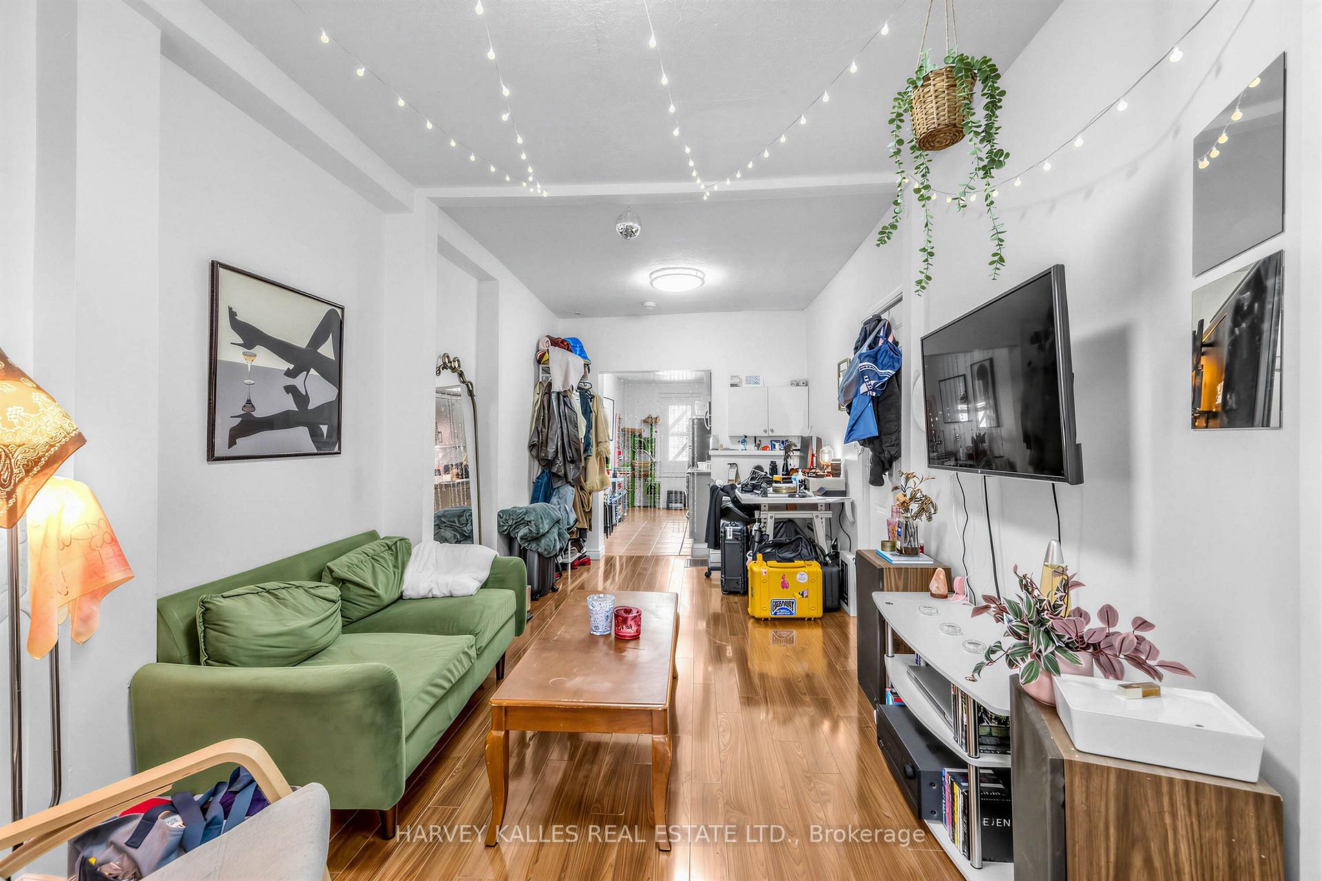506 Adelaide Street W, Toronto