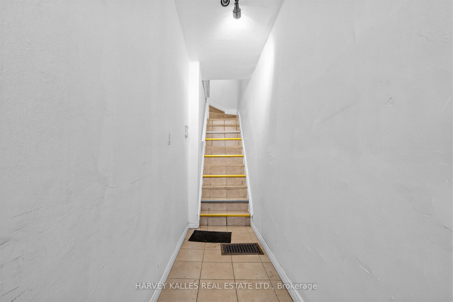506 Adelaide Street W, Toronto