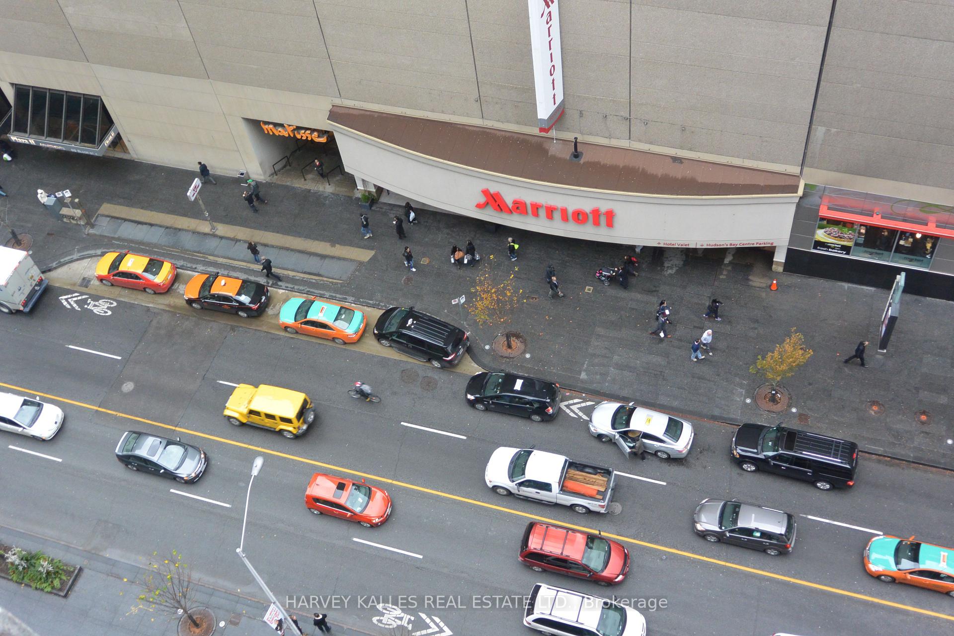 85 Bloor Street E 1603, Toronto Unit: 1603
