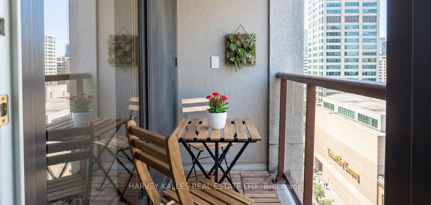 85 Bloor Street E 1603, Toronto Unit: 1603