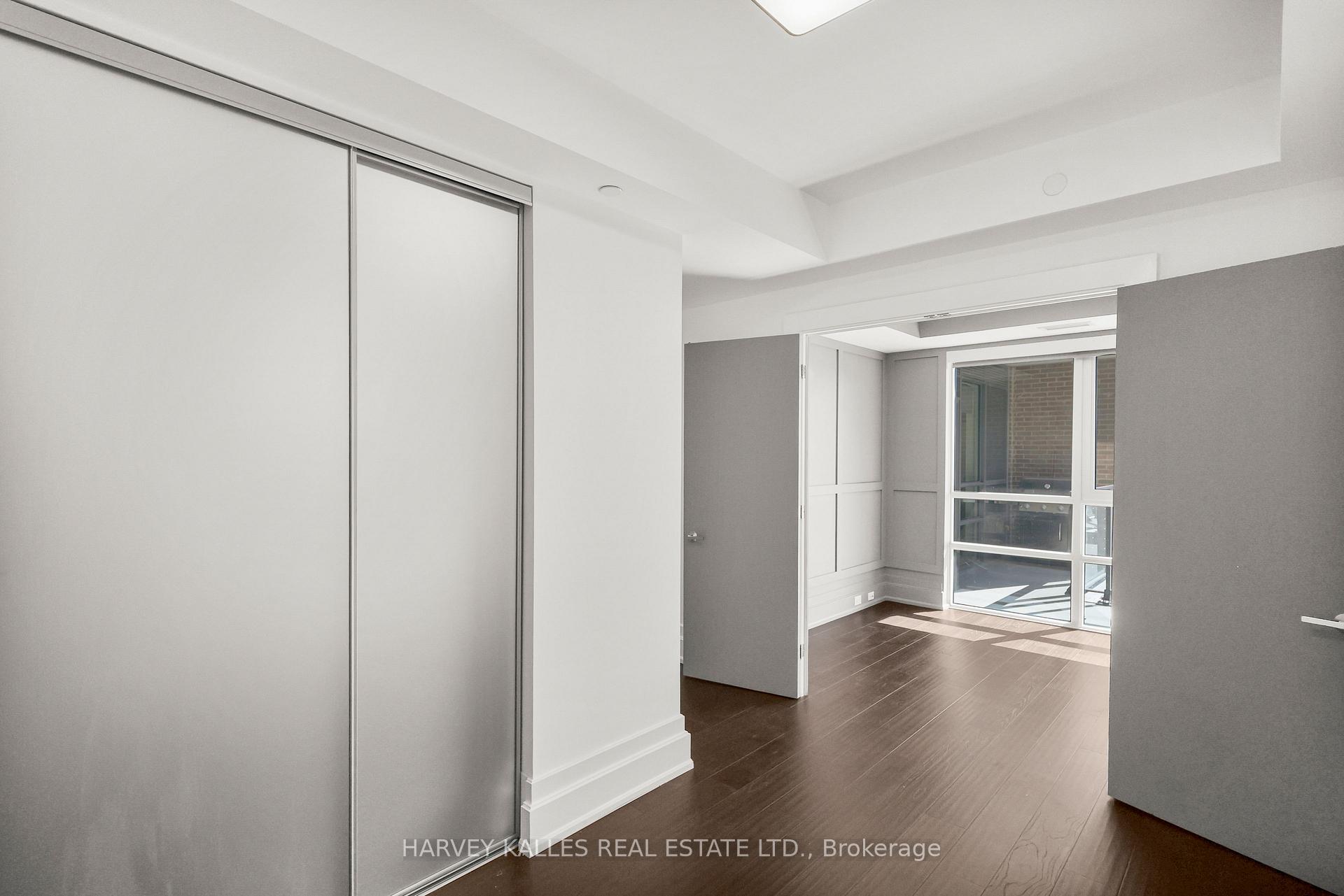 3 Southvale Drive 401, Toronto Unit: 401