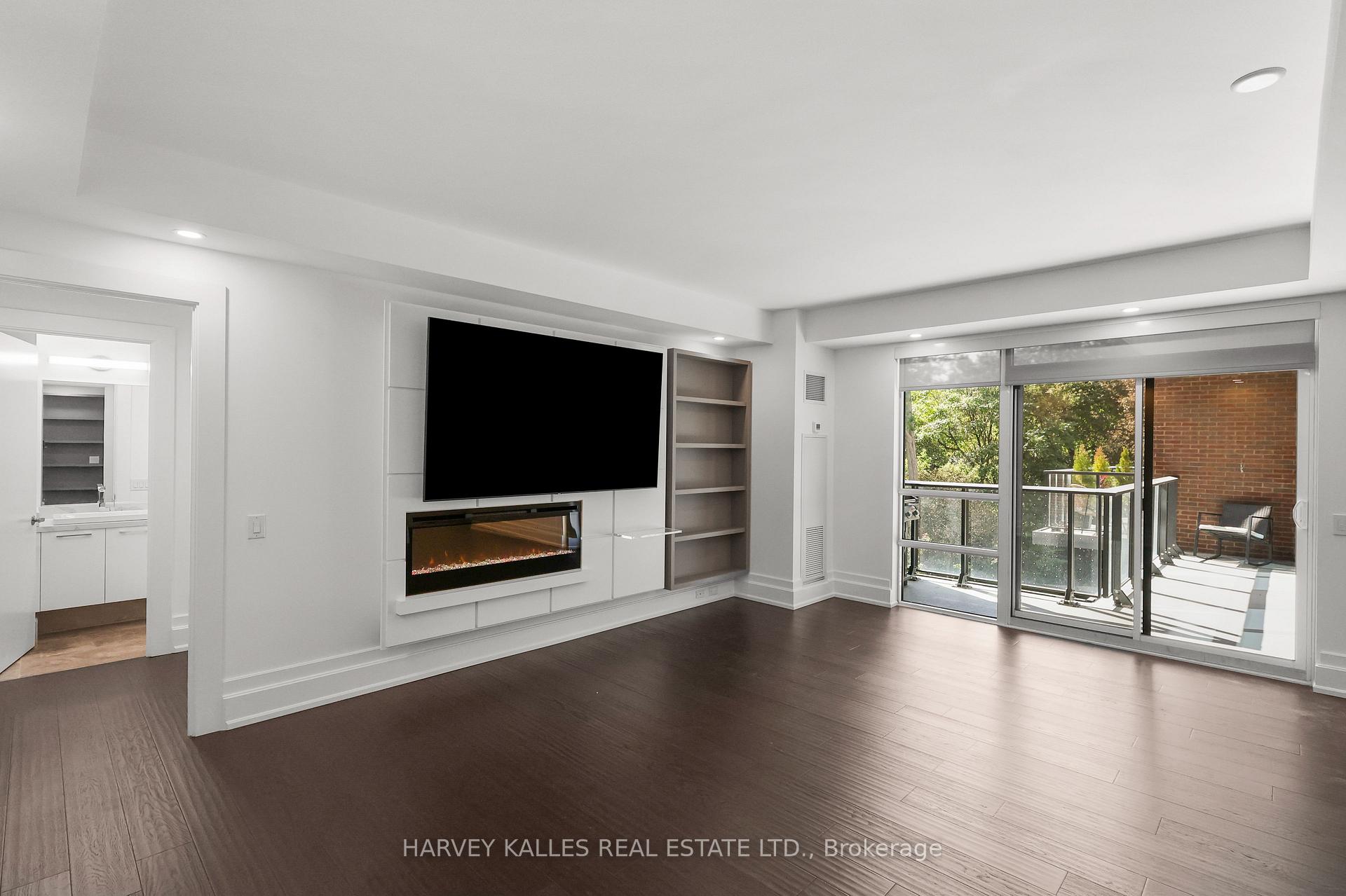 3 Southvale Drive 401, Toronto Unit: 401