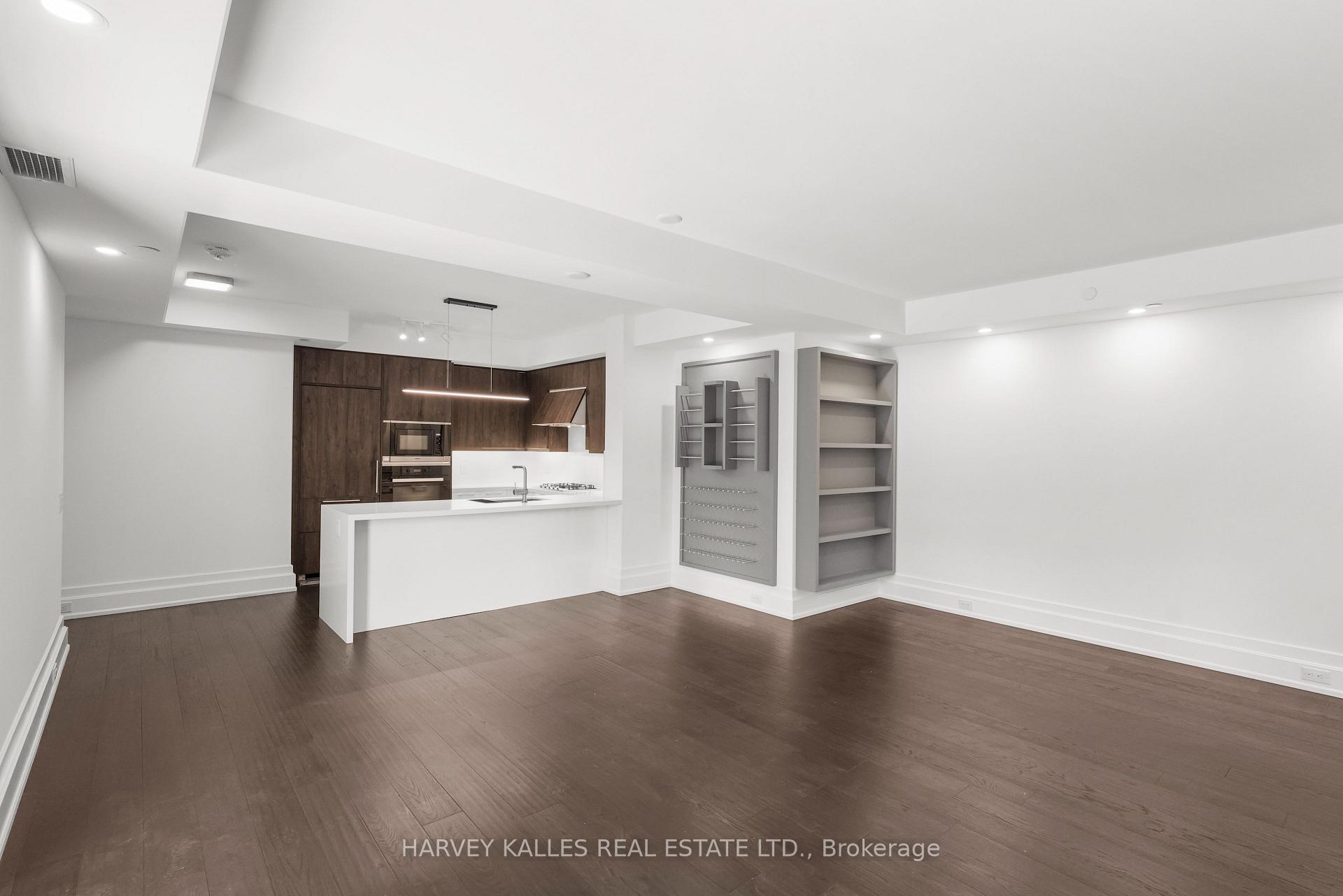 3 Southvale Drive 401, Toronto Unit: 401