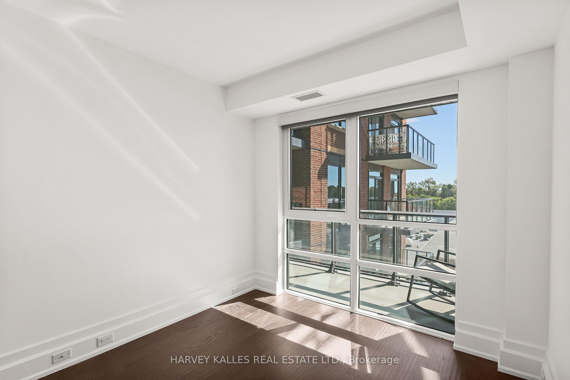 3 Southvale Drive 401, Toronto Unit: 401