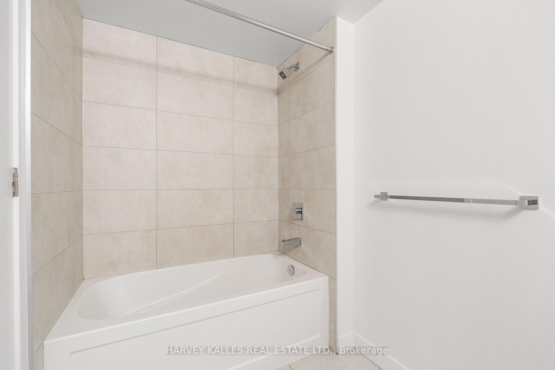 8 Tippett Road 1105, Toronto Unit: 1105