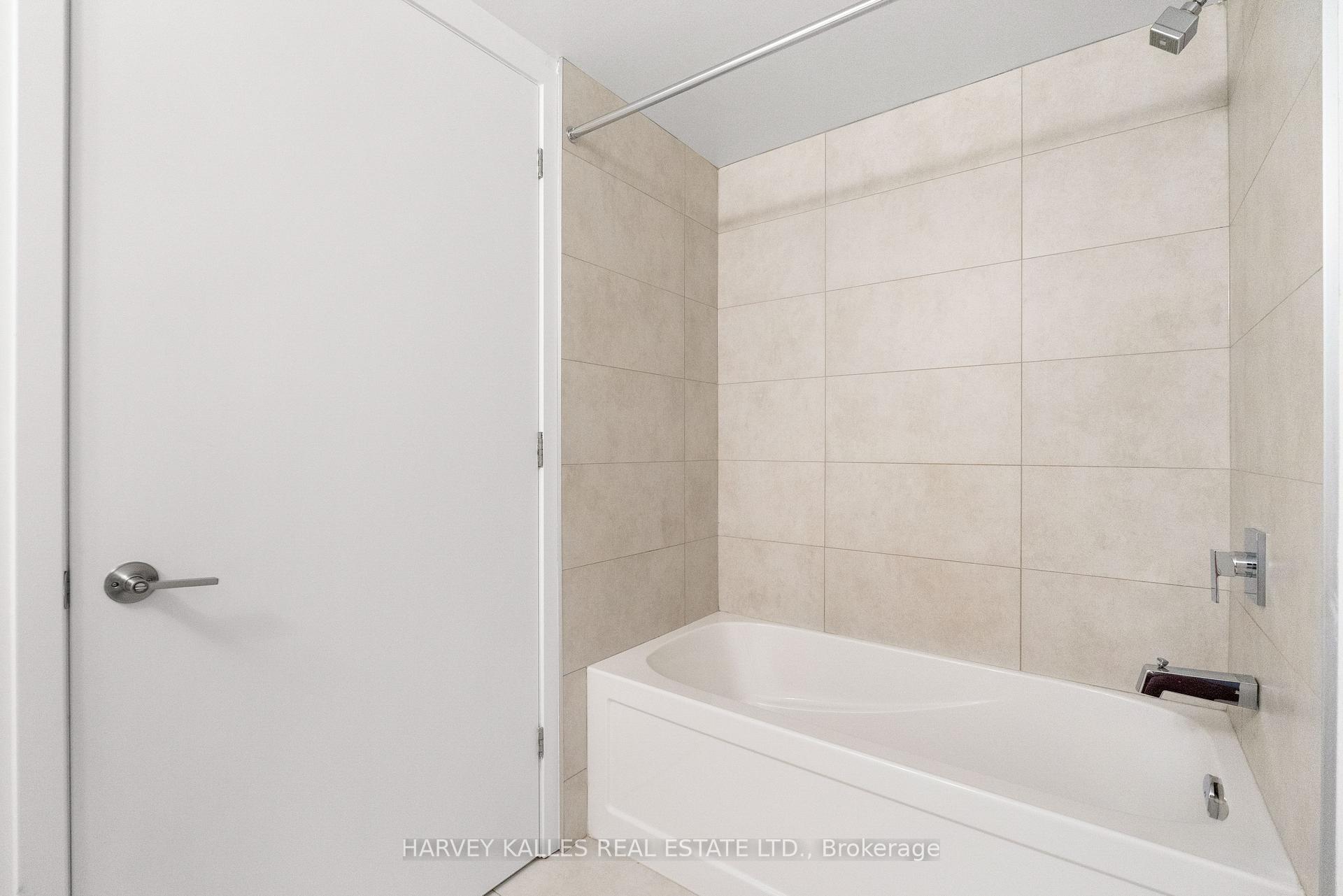 8 Tippett Road 1105, Toronto Unit: 1105
