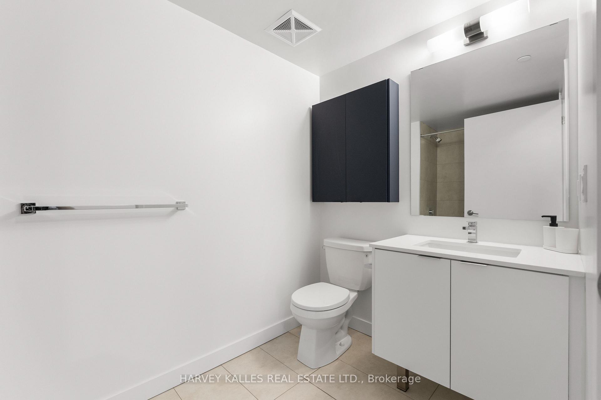 8 Tippett Road 1105, Toronto Unit: 1105