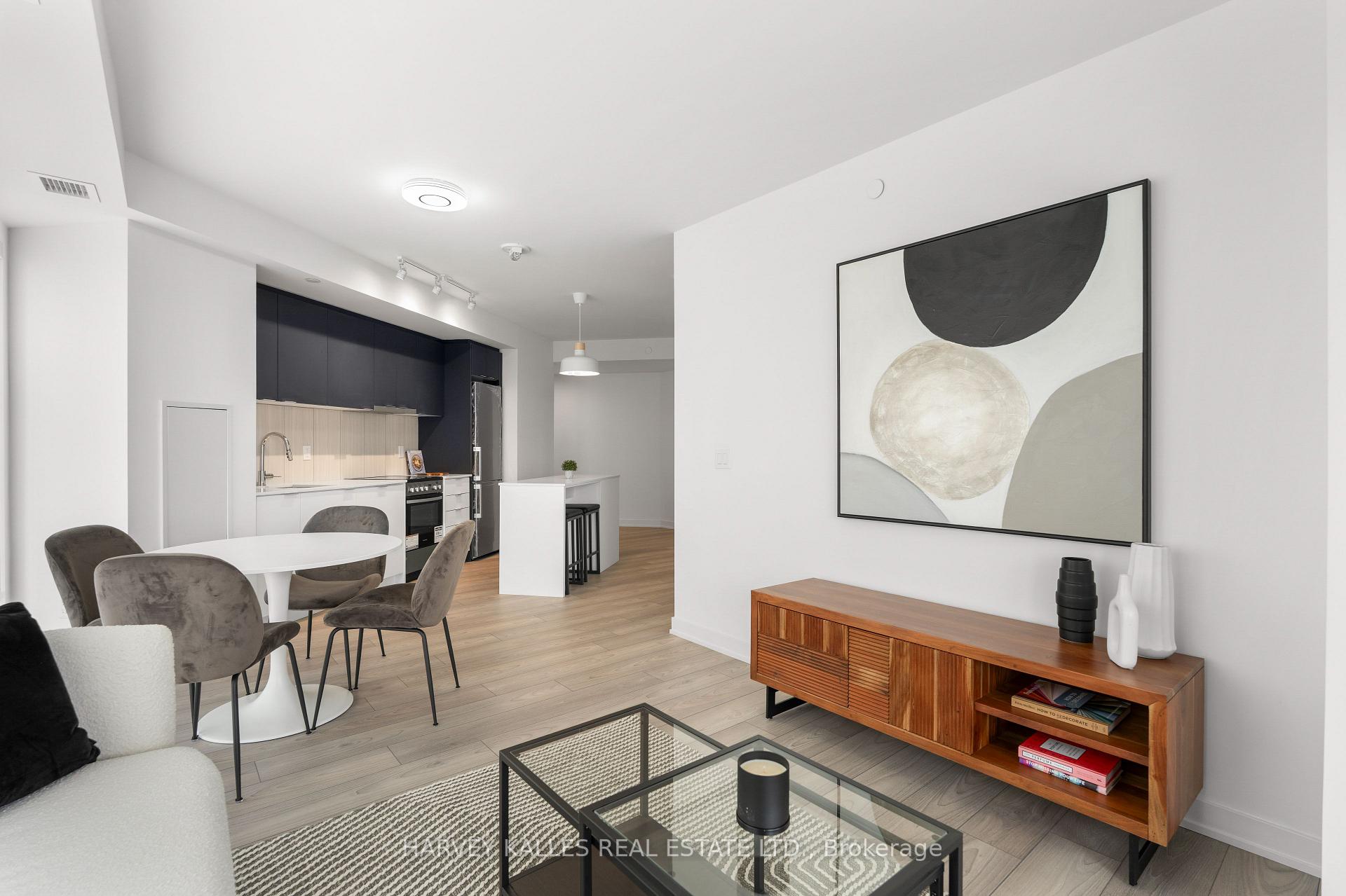 8 Tippett Road 1105, Toronto Unit: 1105