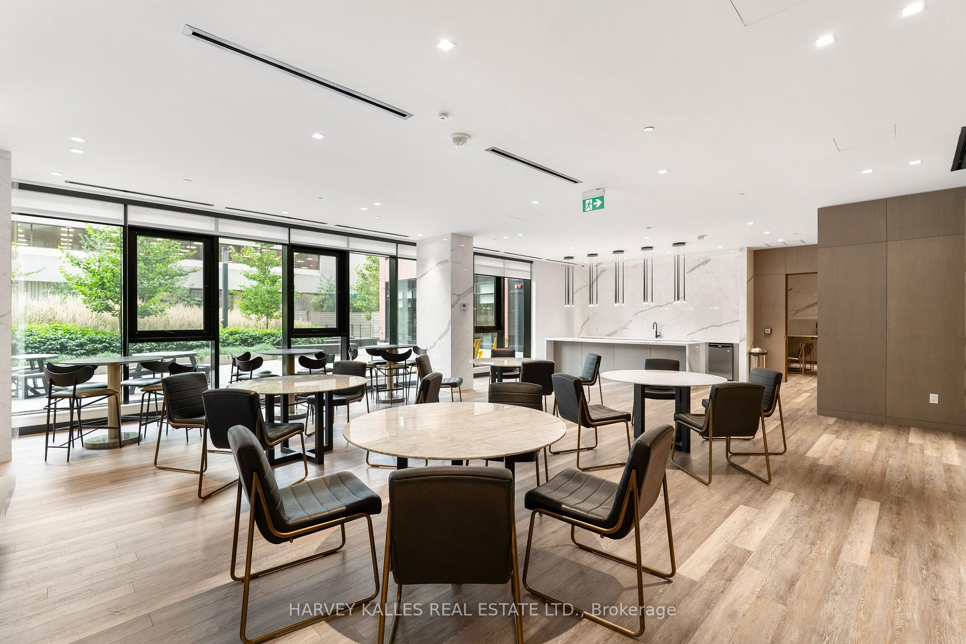 8 Tippett Road 1105, Toronto Unit: 1105