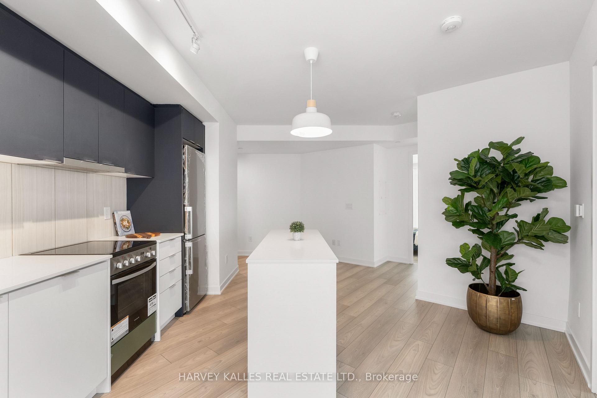 8 Tippett Road 1105, Toronto Unit: 1105