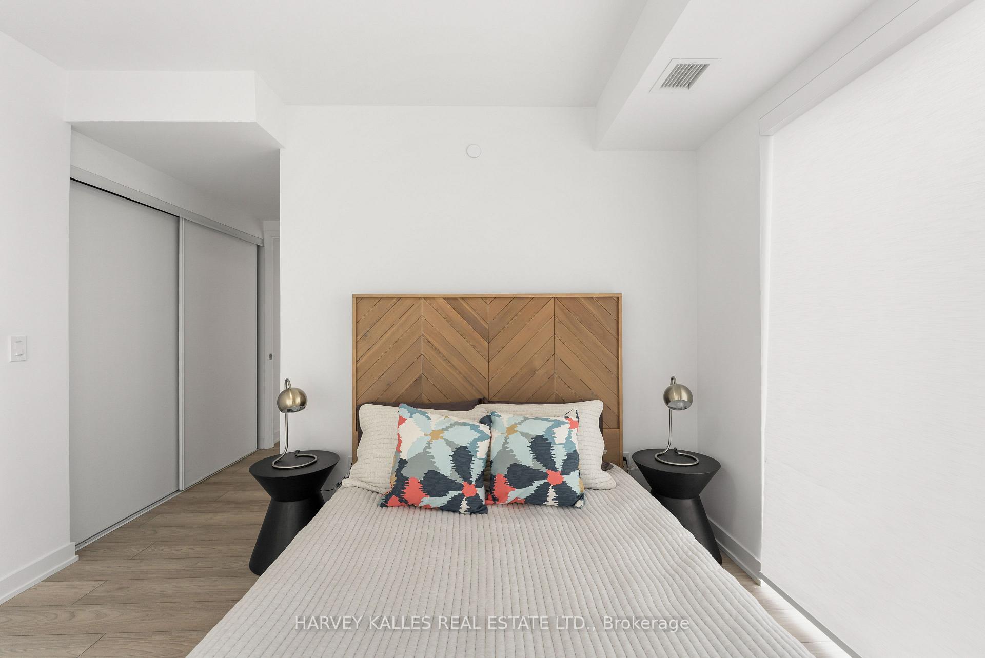 8 Tippett Road 1105, Toronto Unit: 1105