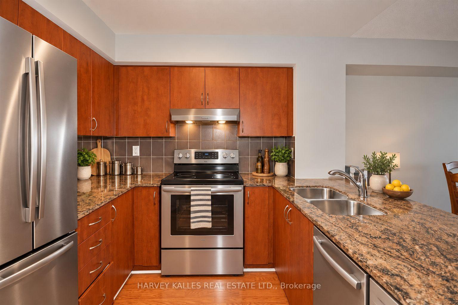 225 Wellesley Street E 313, Toronto Unit: 313