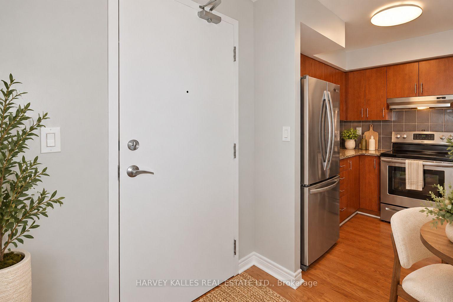 225 Wellesley Street E 313, Toronto Unit: 313