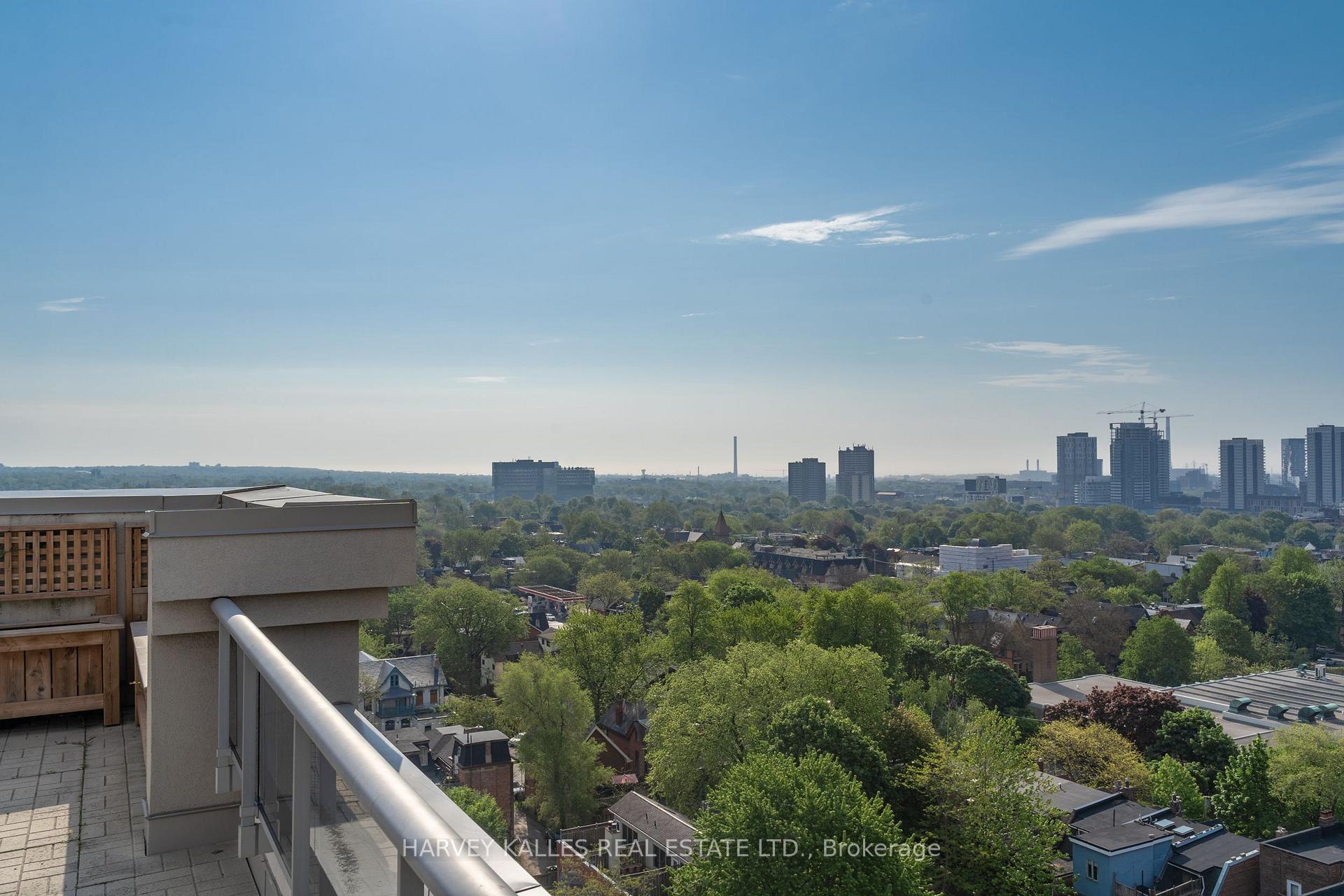225 Wellesley Street E 313, Toronto Unit: 313