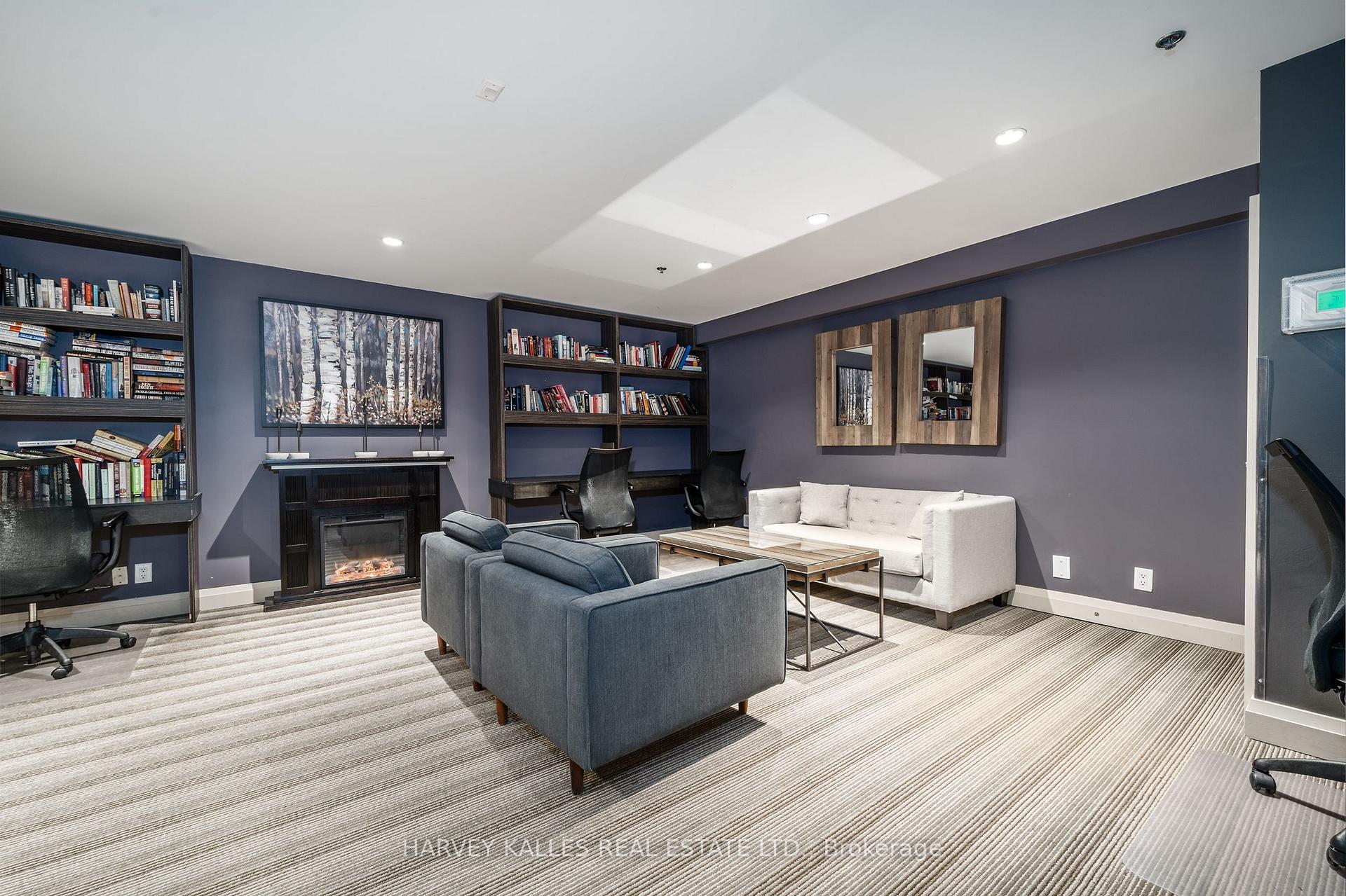 225 Wellesley Street E 313, Toronto Unit: 313