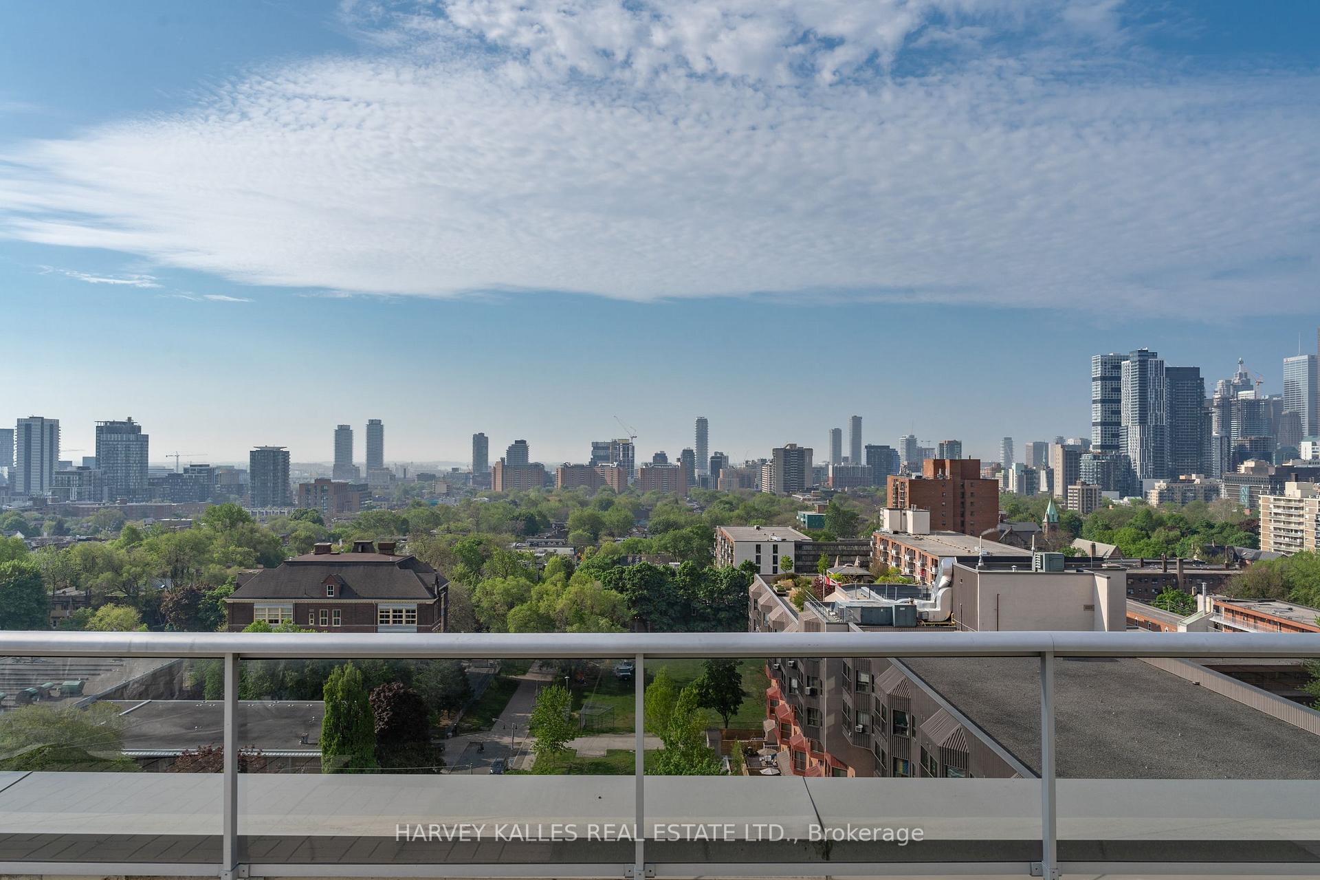 225 Wellesley Street E 313, Toronto Unit: 313