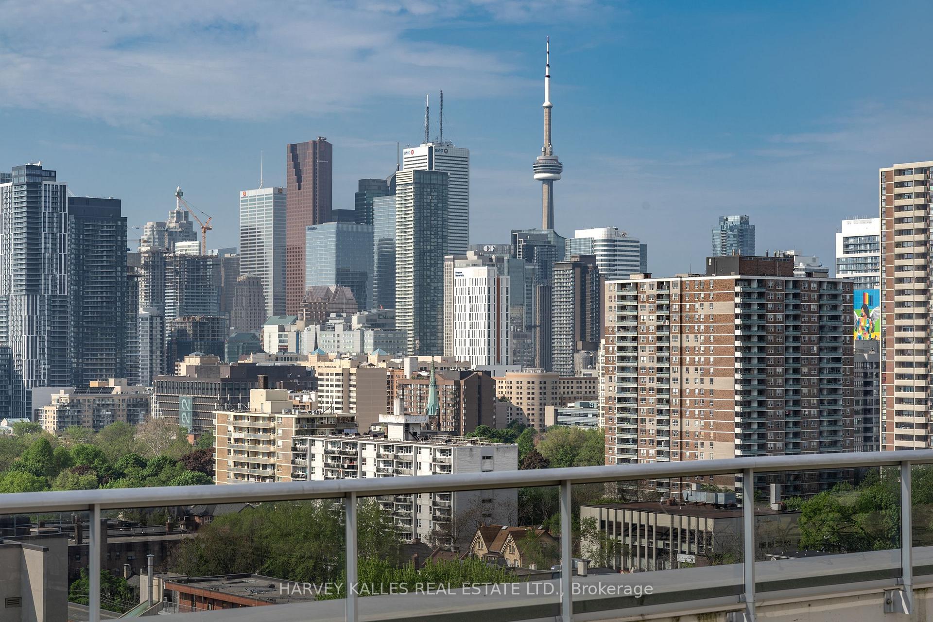 225 Wellesley Street E 313, Toronto Unit: 313