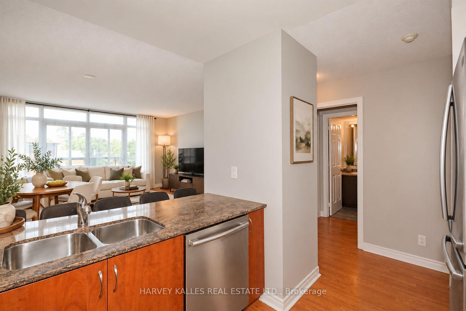 225 Wellesley Street E 313, Toronto Unit: 313