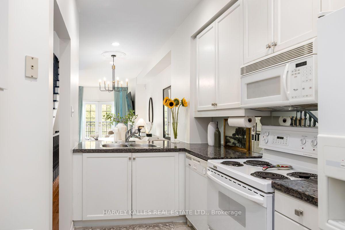 1 Baxter Street TH 9, Toronto Unit: TH 9