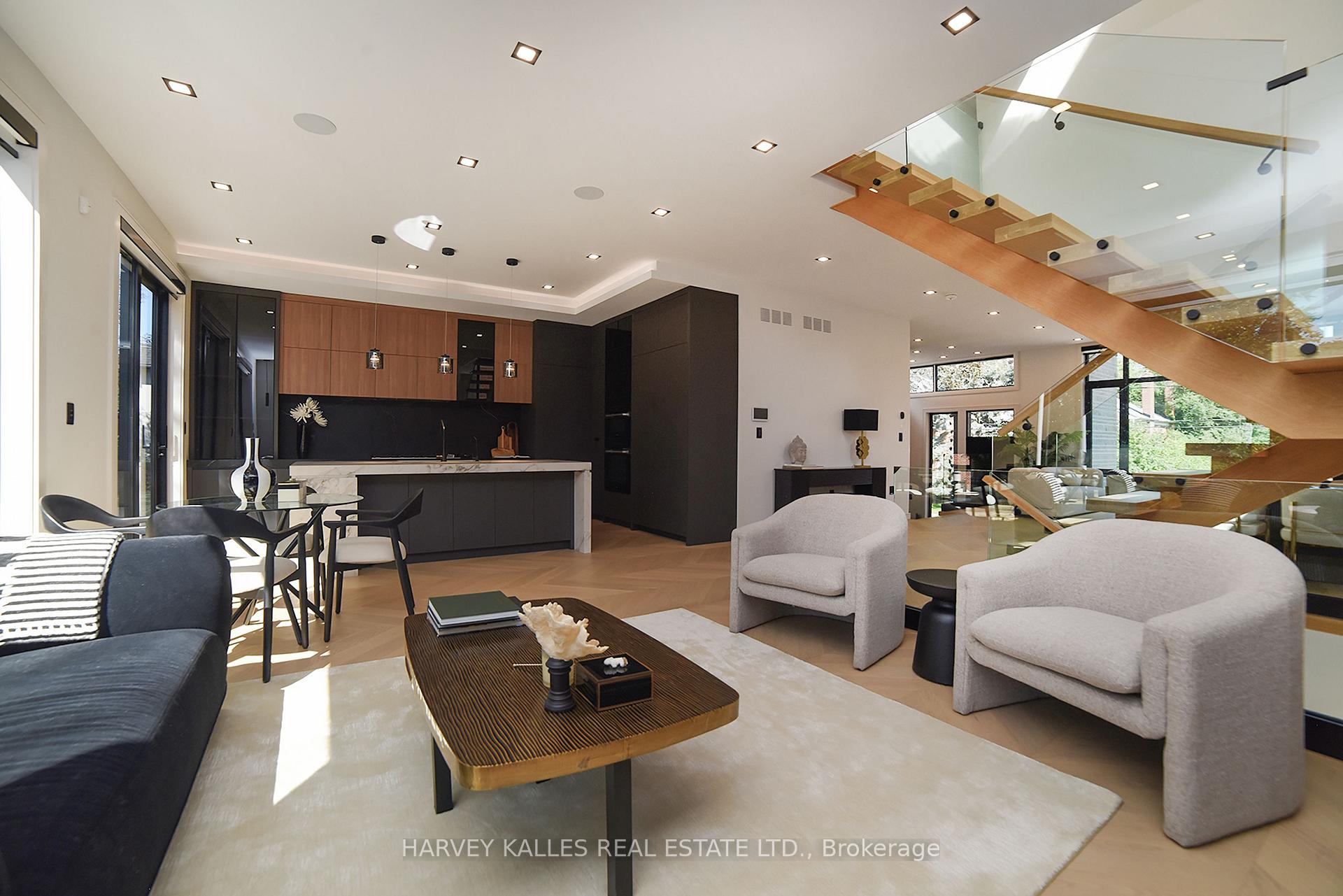 110 Mona Drive, Toronto