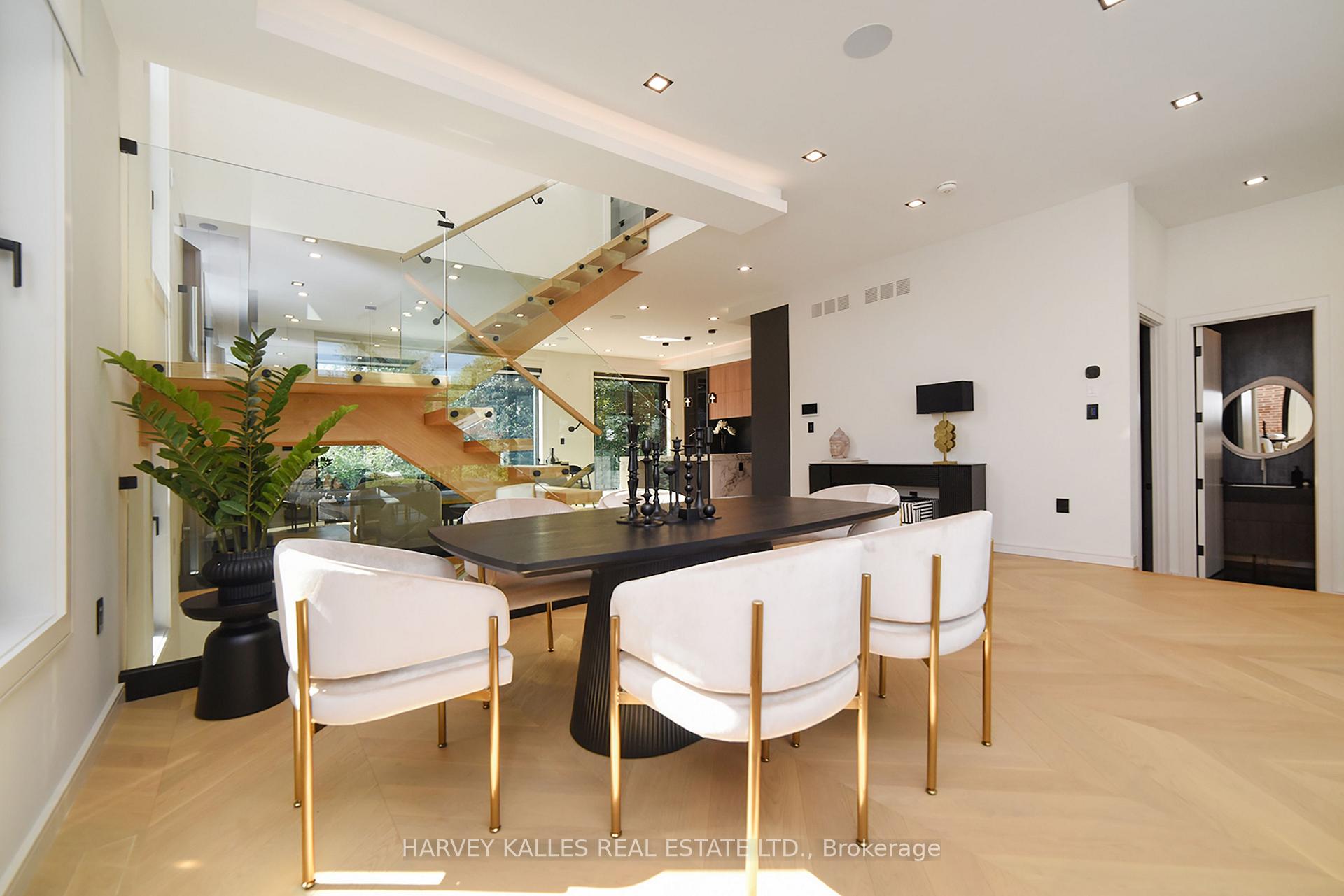 110 Mona Drive, Toronto