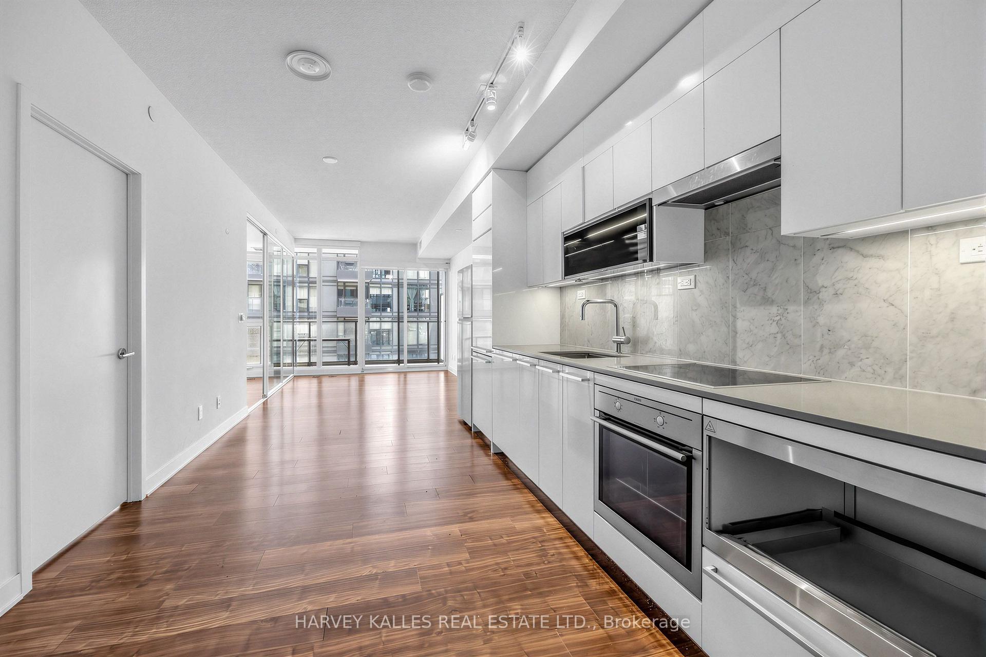 90 Queens Wharf Road 608, Toronto Unit: 608