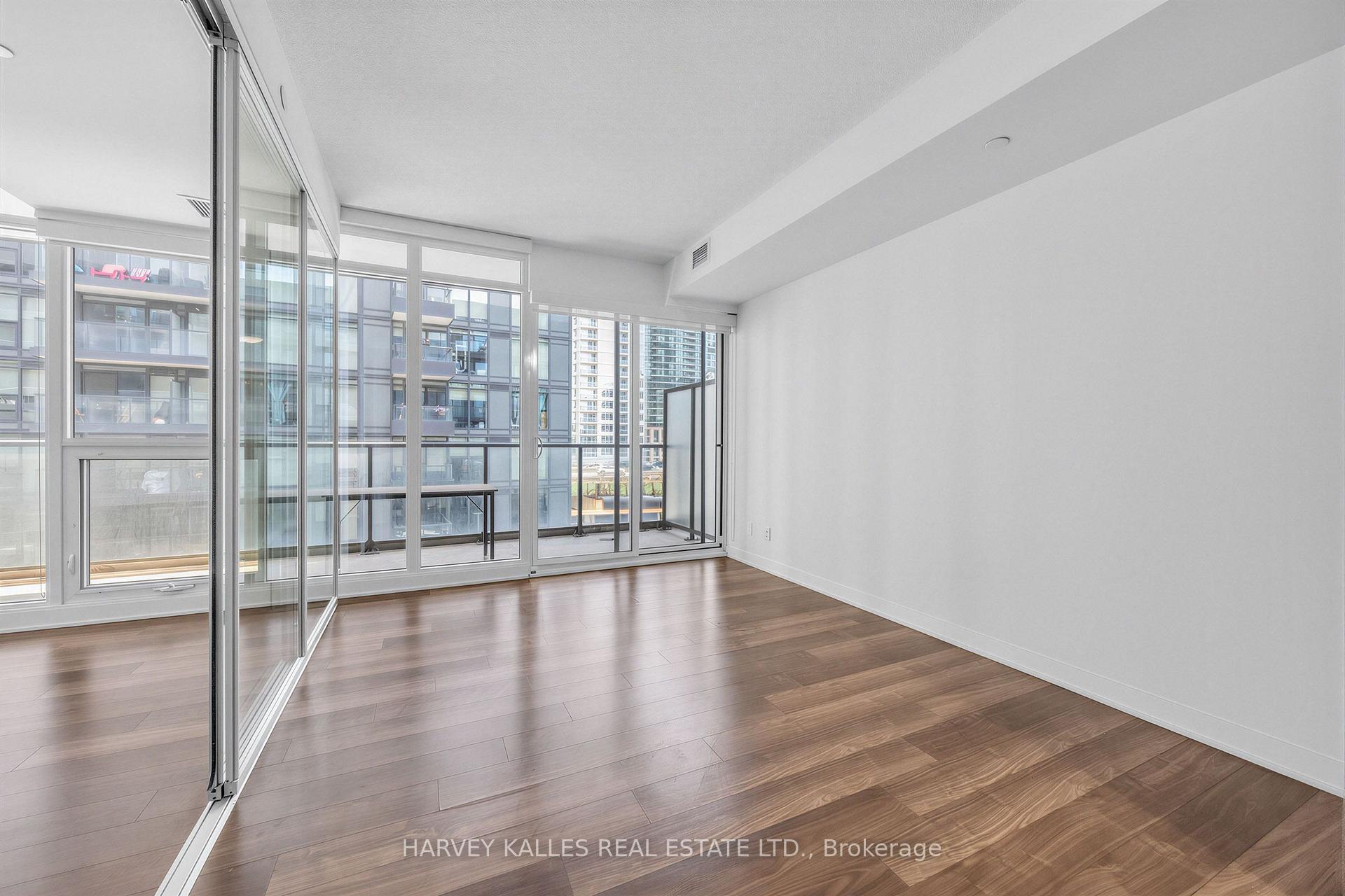 90 Queens Wharf Road 608, Toronto Unit: 608