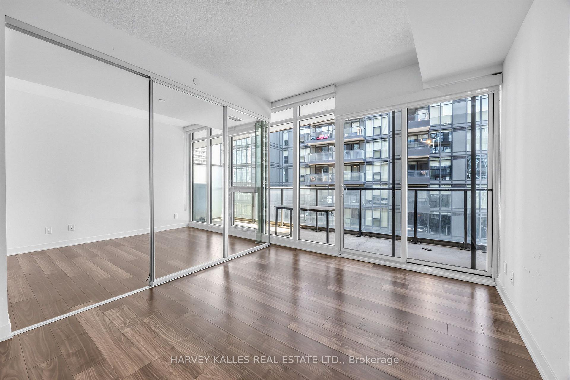 90 Queens Wharf Road 608, Toronto Unit: 608