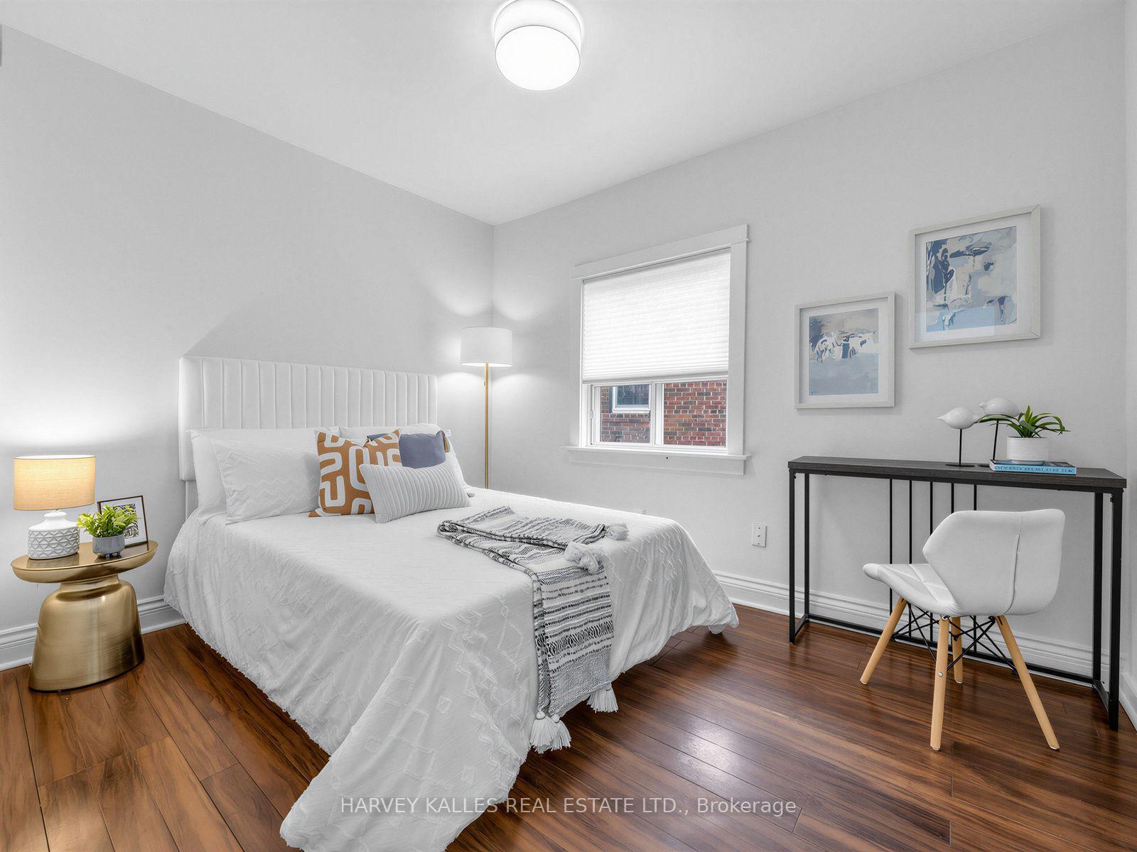 4 Kenrae Road, Toronto